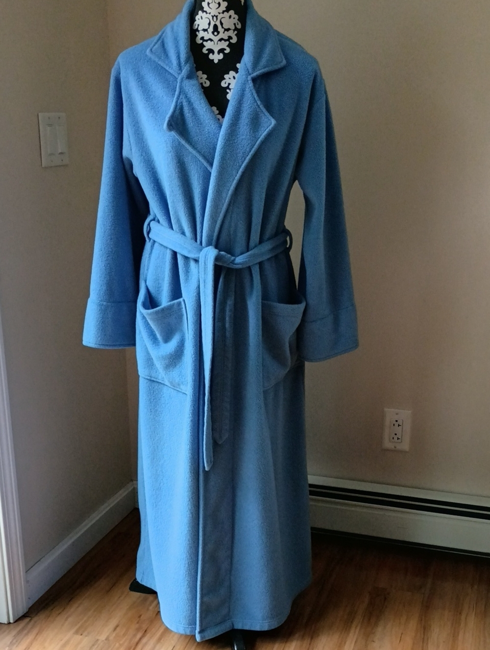 L.L. Bean Women's Small Petite Belted Fleece Robe